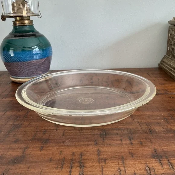 Vintage Pyrex Baking Set - Picture 9 of 9